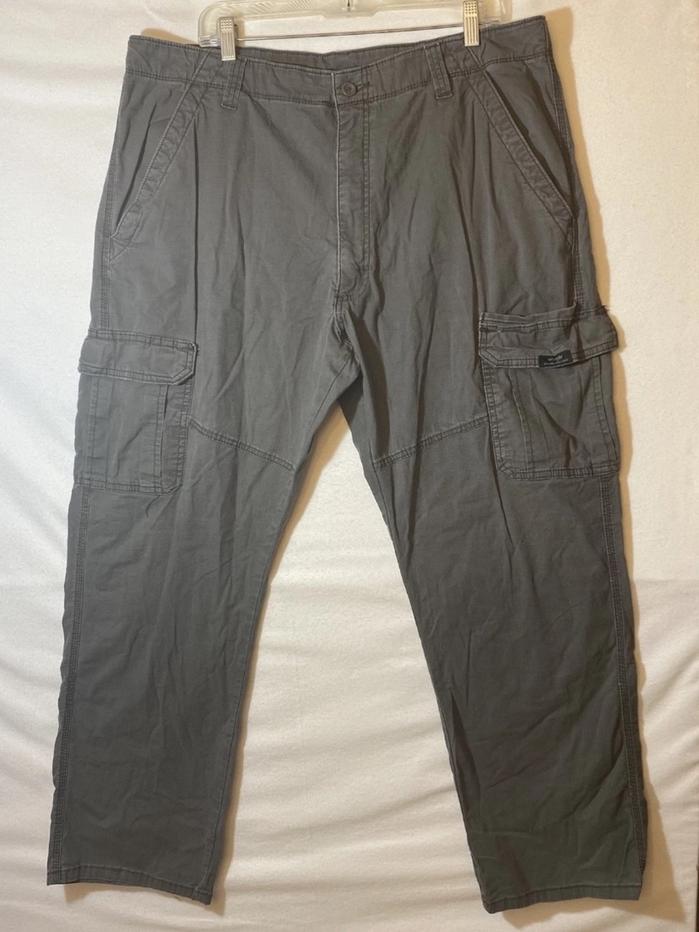 Wrangler Men's Charcoal Gray Cargo Pants 40x32